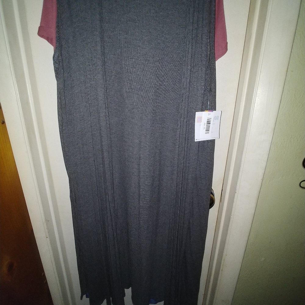 LulaRoe Dk. Grey Joy